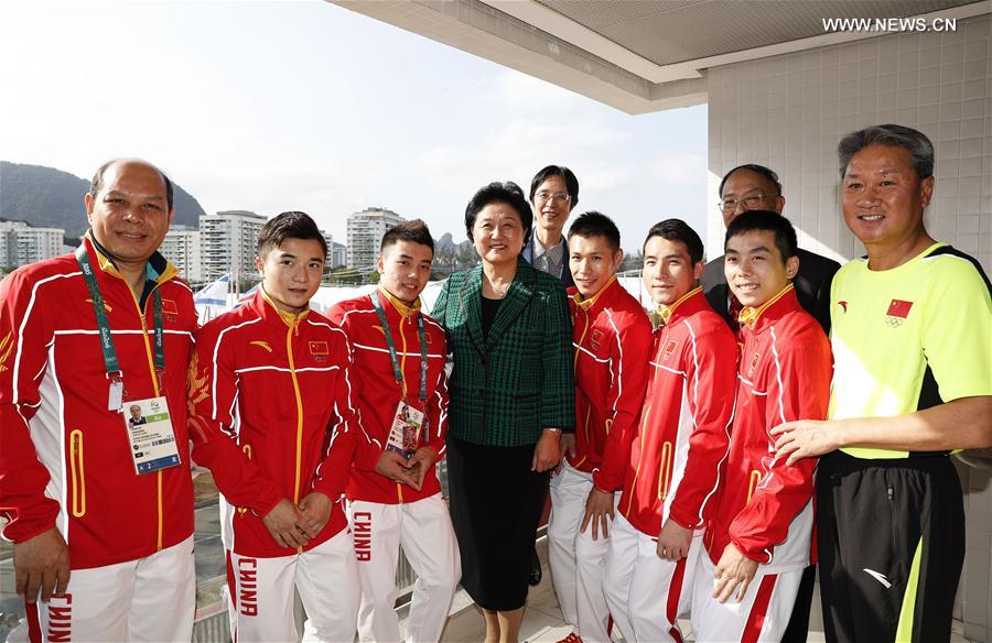نائبة رئيس مجلس الدولة الصيني تزور الوفد الأولمبي