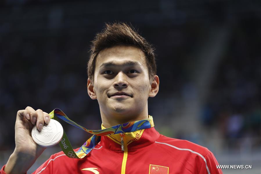 لاعب صيني يحصل على فضية نهائي السباحة الحرة 400 متر للرجال في أولمبياد ريو