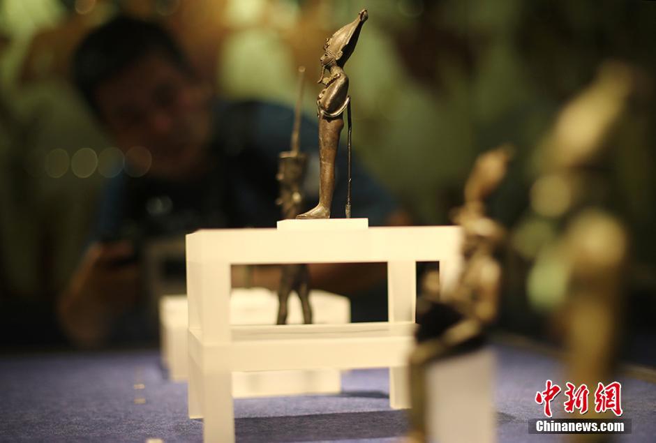 إقامة معرض التحف الصينية والمصرية فى متحف نانجينغ