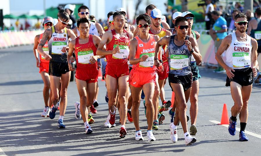الصين تفوز بذهبية وفضية في سباق المشي لمسافة 20 كيلومترا للرجال بريو