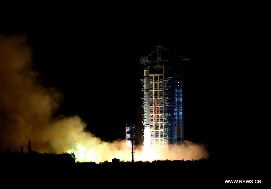 الصين تطلق أول قمر صناعي كمي فى العالم