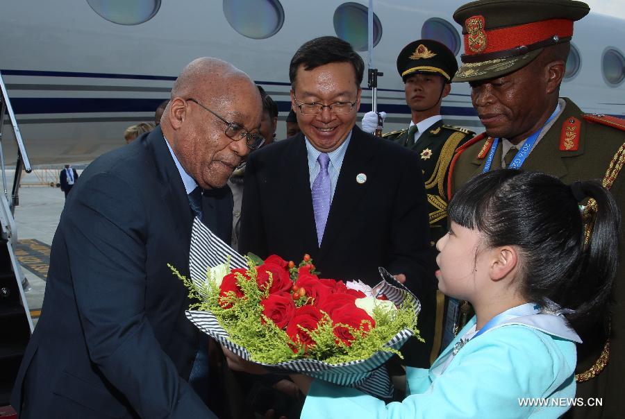 الصين وجنوب إفريقيا تعززان العلاقات الثنائية