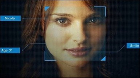 تقنية التعرف على الوجه تمنع القاصرين من دخول مقاهي الانترنت
