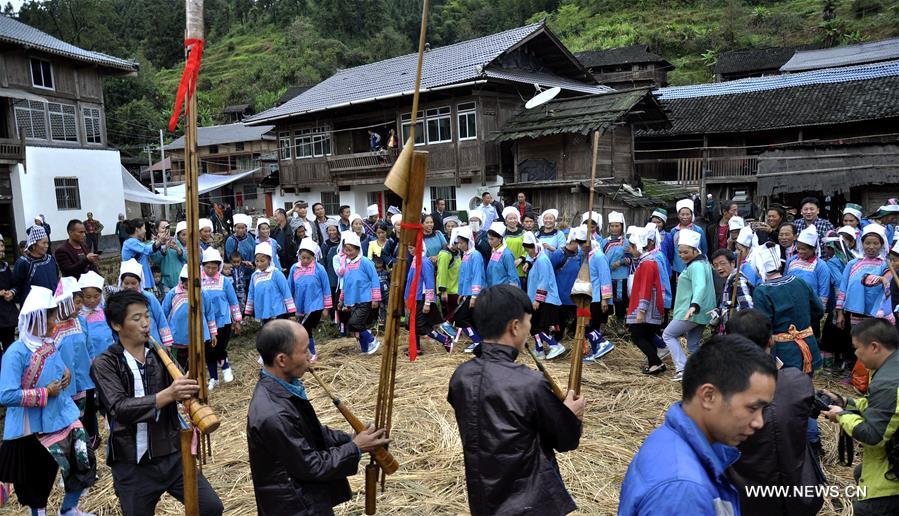 قومية شوي تحتفل بعيد دوان بجنوب غربي الصين