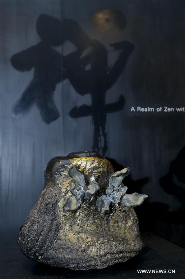 إقامة معرض لفن الزجاج الصيني في بروكسل
