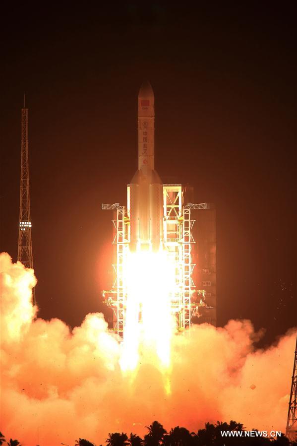 نجاح إطلاق الصاروخ الصينى الحامل الثقيل لونغ مارش-5 