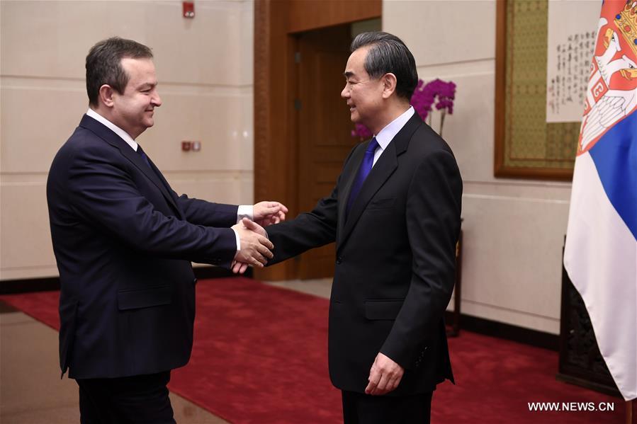 الصين وصربيا تسعيان لتقوية العلاقات الثنائية