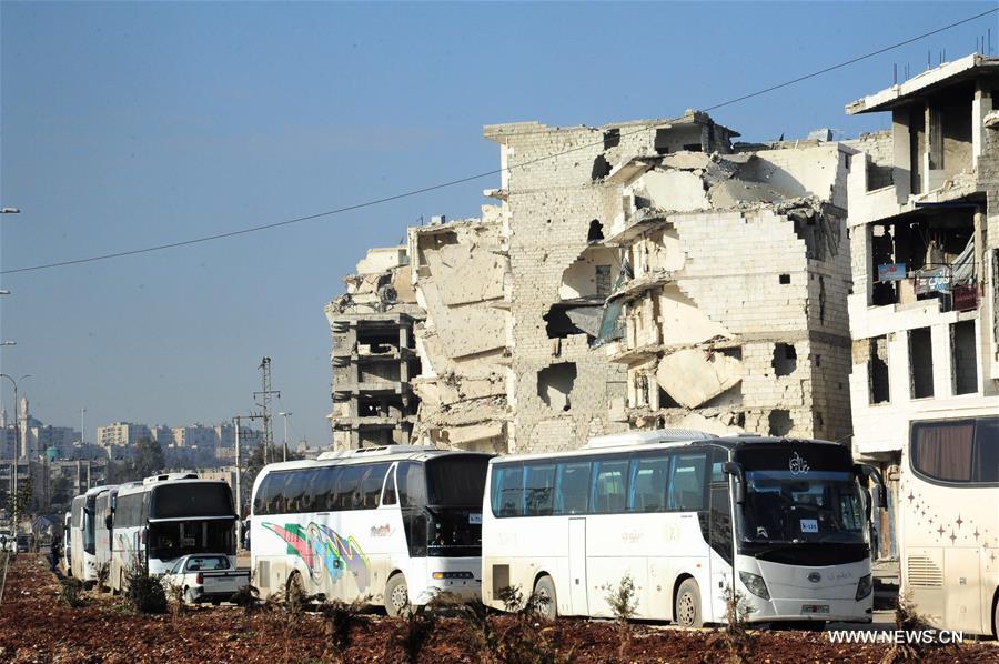 سوريا : عملية إخراج المسلحين وعائلاتهم من شرق حلب متوقفة