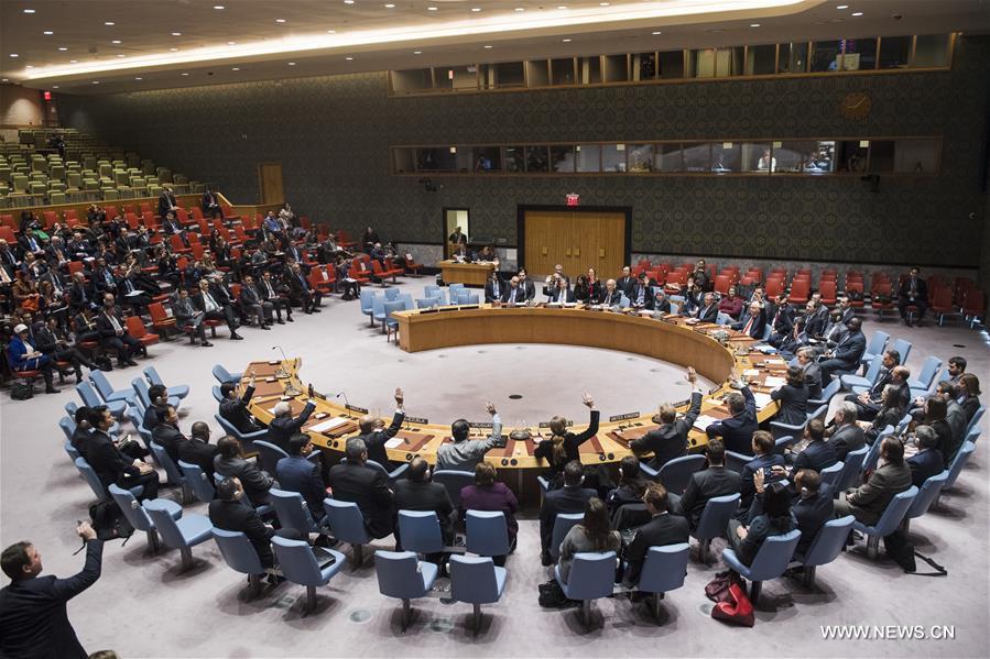 مجلس الامن يتبنى قرارا بإرسال مراقبين من الأمم المتحدة إلى حلب التى مزقتها الحرب
