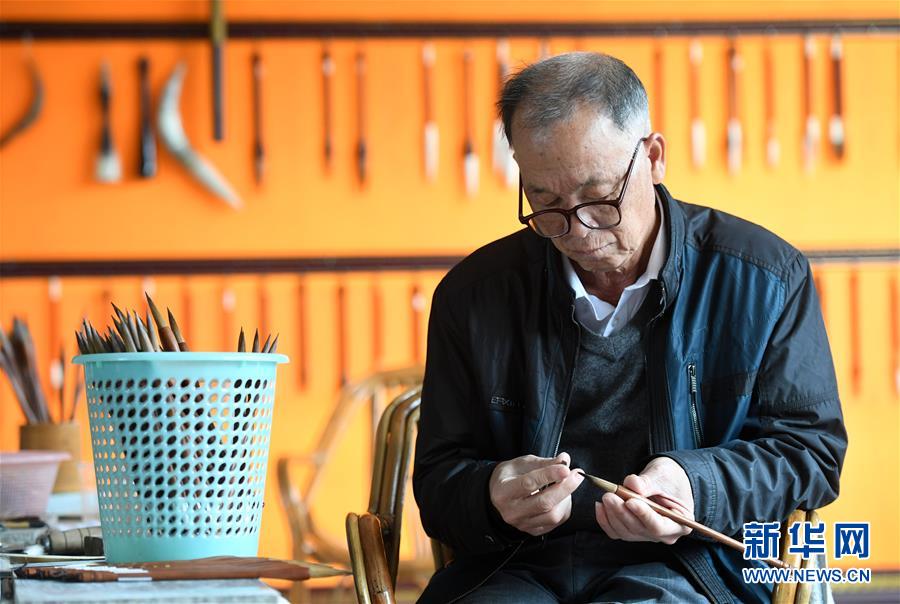 صناعة فرشاة الكتابة بقوانغشي، حرفة تعود لمئات السنين