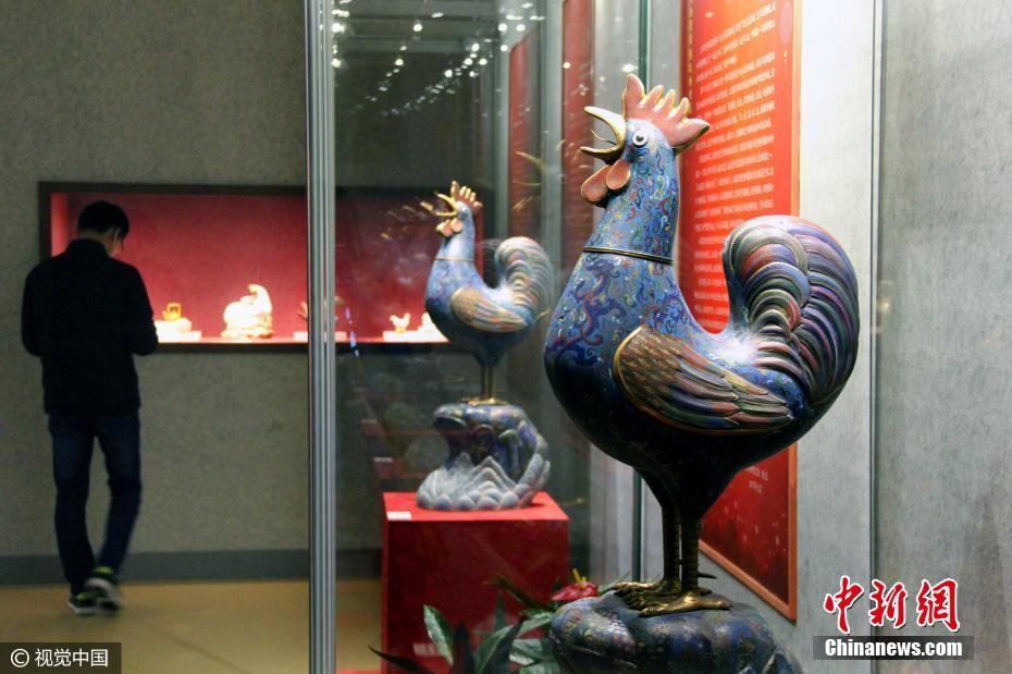 متحف بنانجينغ يعرض  