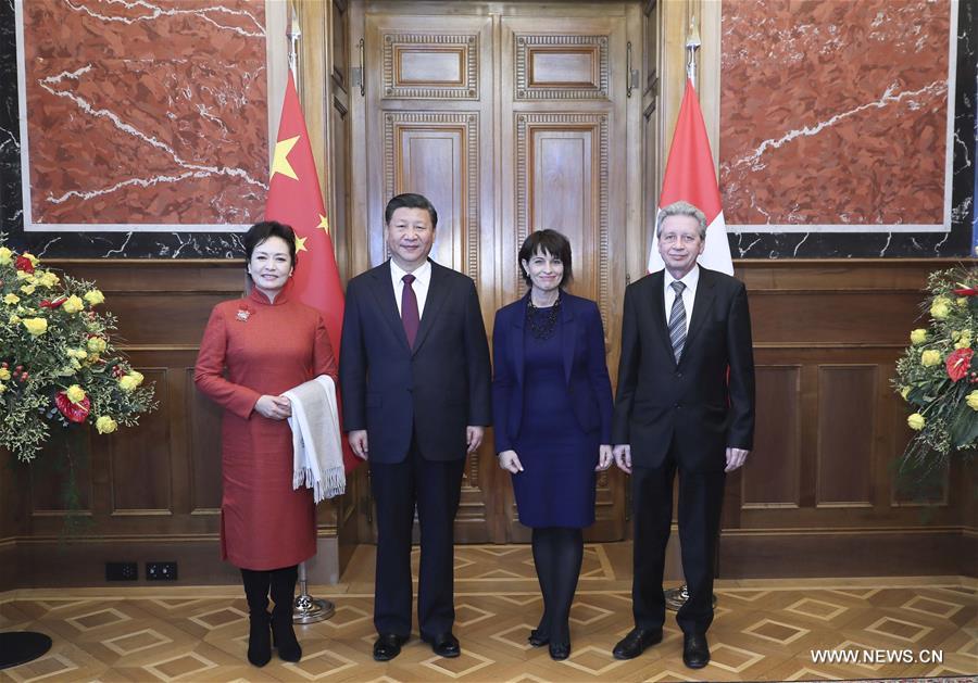الرئيس الصيني يتطلع إلى تدعيم الصداقة والتعاون في زيارته لسويسرا