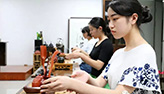 جامعة صينية تدرس مراسم تقديم الشاي