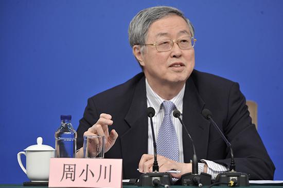 رئيس البنك المركزي الصيني: نحن مطمئنون على الإحتياطي الصيني من النقد الأجنبي