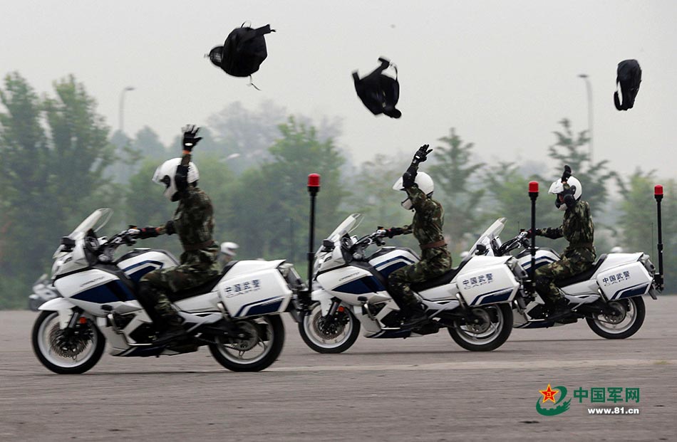 فرقة الدرّاجات النارية للحرس الوطني مفخرة للصين