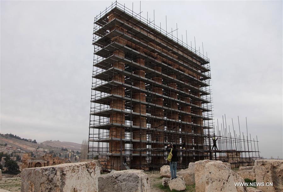 مجمع المعابد في بعلبك اللبنانية يخضع لعمليات صيانة وإصلاحات