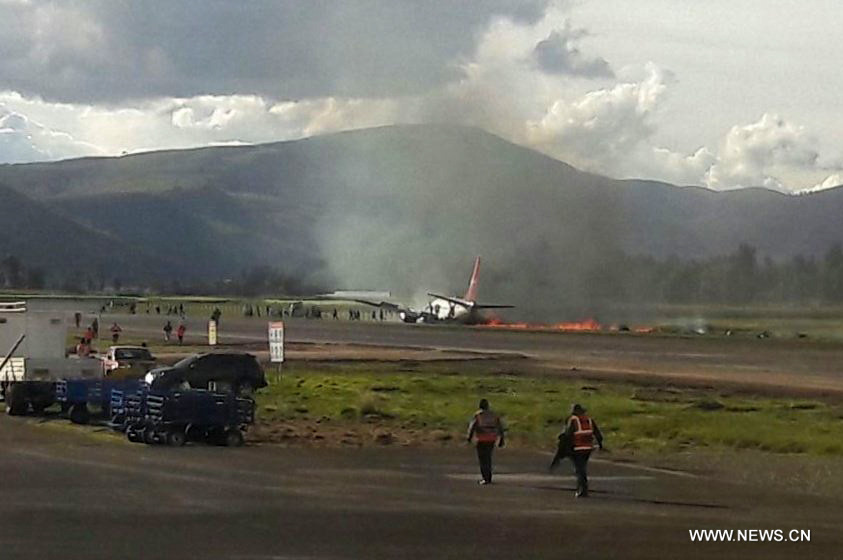 إندلاع حريق بطائرة لدى هبوطها في بيرو وإخلاء جميع الركاب بسلام