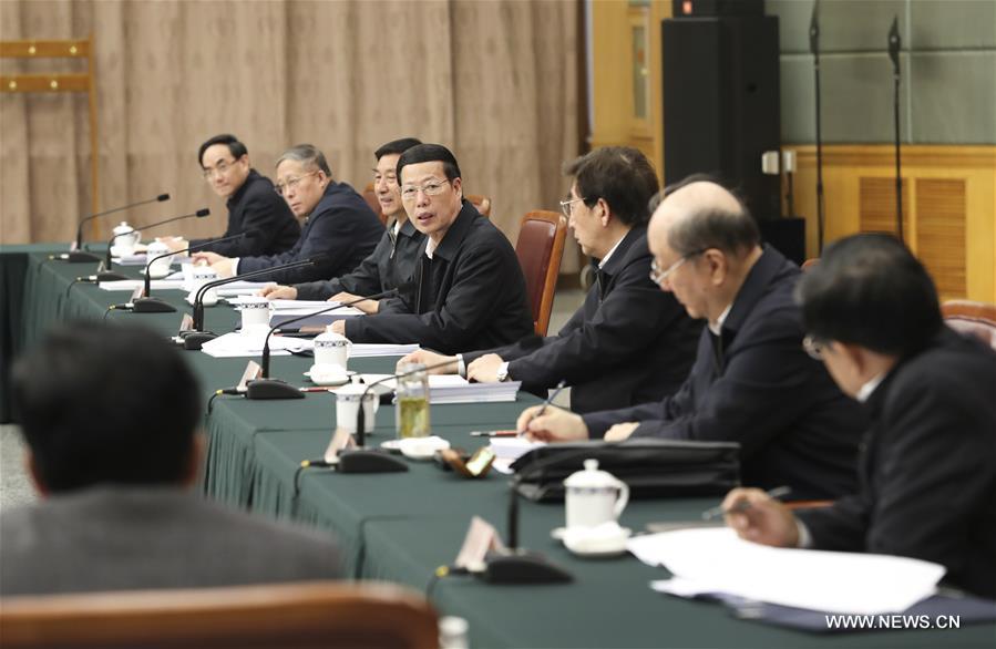 نائب رئيس مجلس الدولة يحث على ضبط التنمية العقارية بمنطقة شيونغآن الجديدة