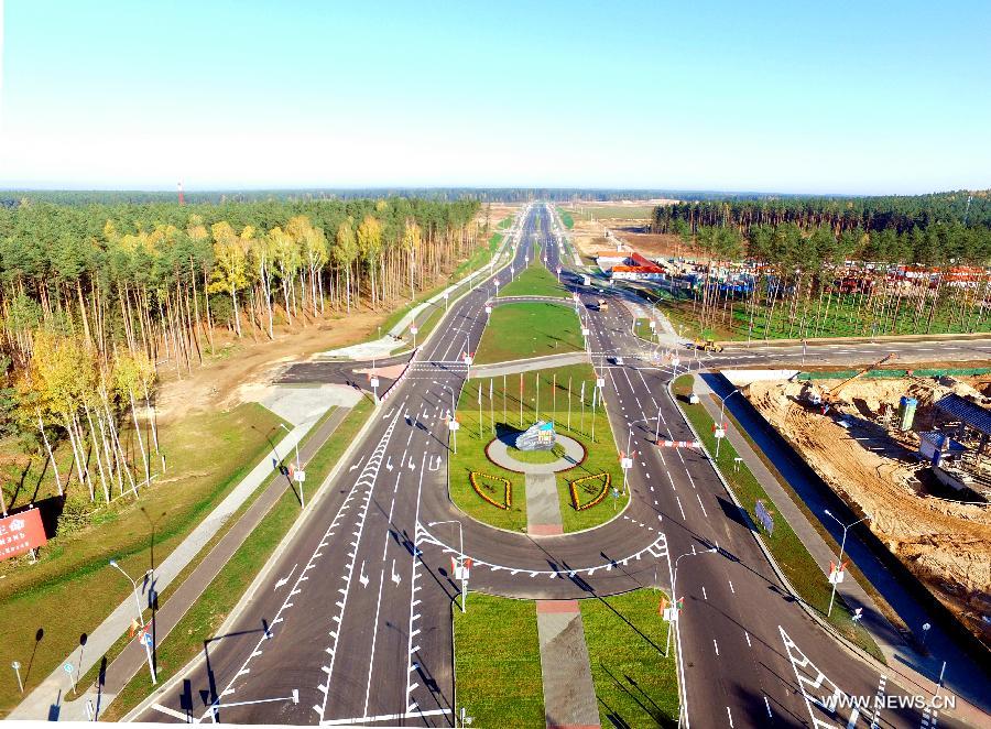 وضع المرحلة الأولى من منطقة خدمات لوجستية في حديقة صناعية بيلاروسية-صينية بالخدمة
