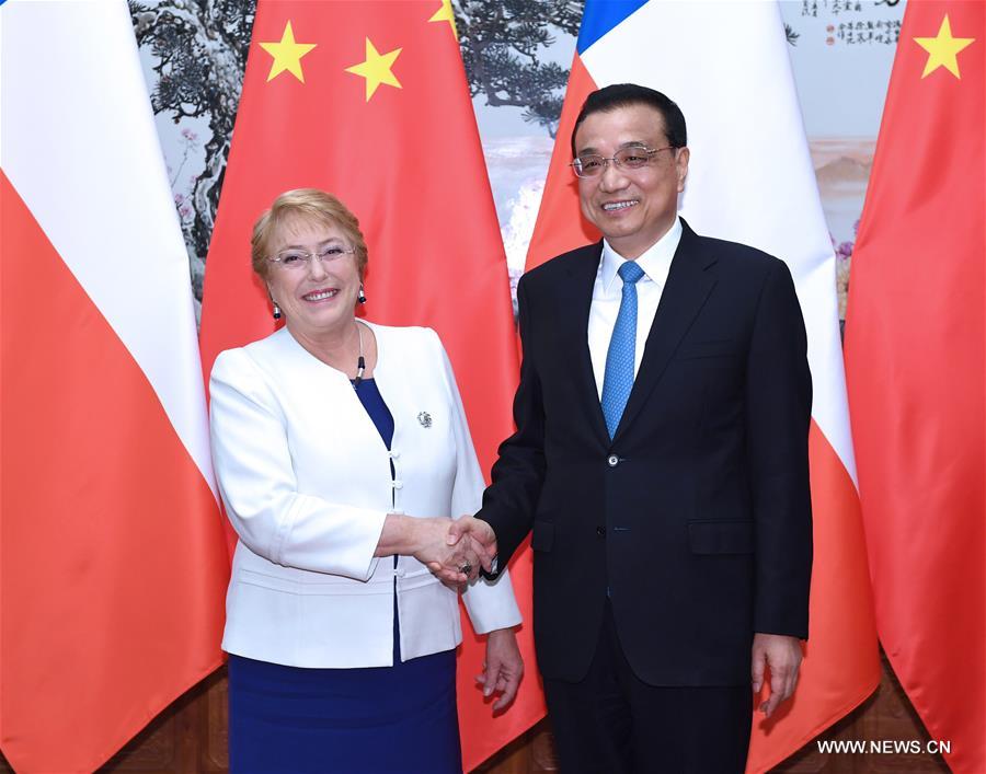 رئيس مجلس الدولة الصيني يحث على تبادلات شاملة مع تشيلي
