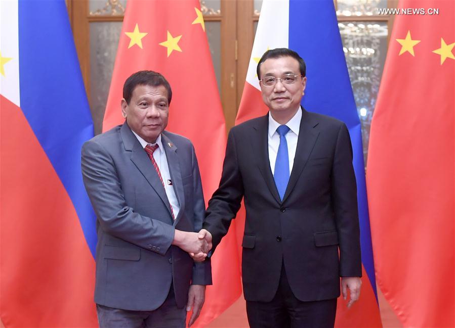 شي يحث على تنمية صحية ومستقرة للعلاقات الصينية - الفلبينية