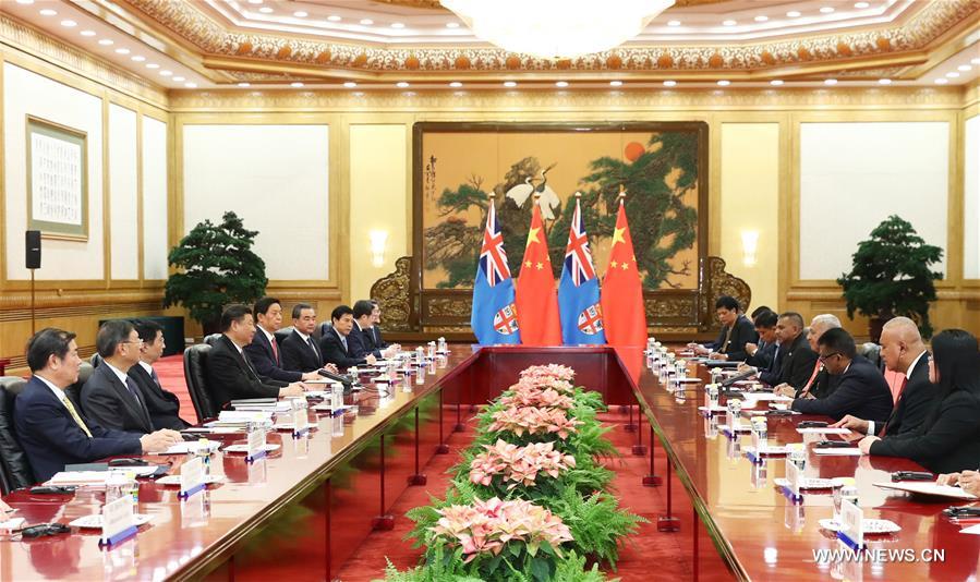 الصين وفيجي تتعهدان بتعزيز التعاون