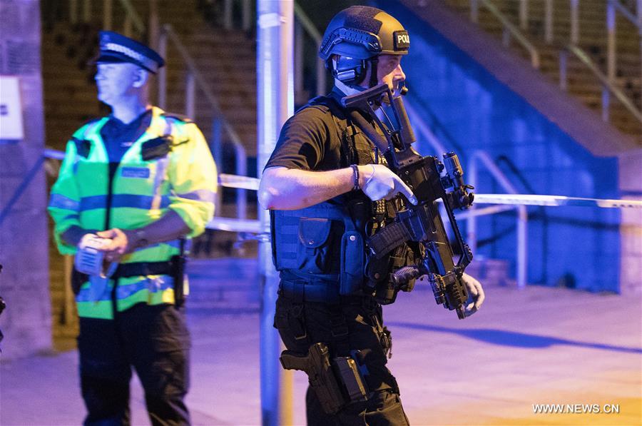 مقتل 19 شخصا وإصابة العشرات بانفجار خارج قاعة مانشستر أرينا للحفلات