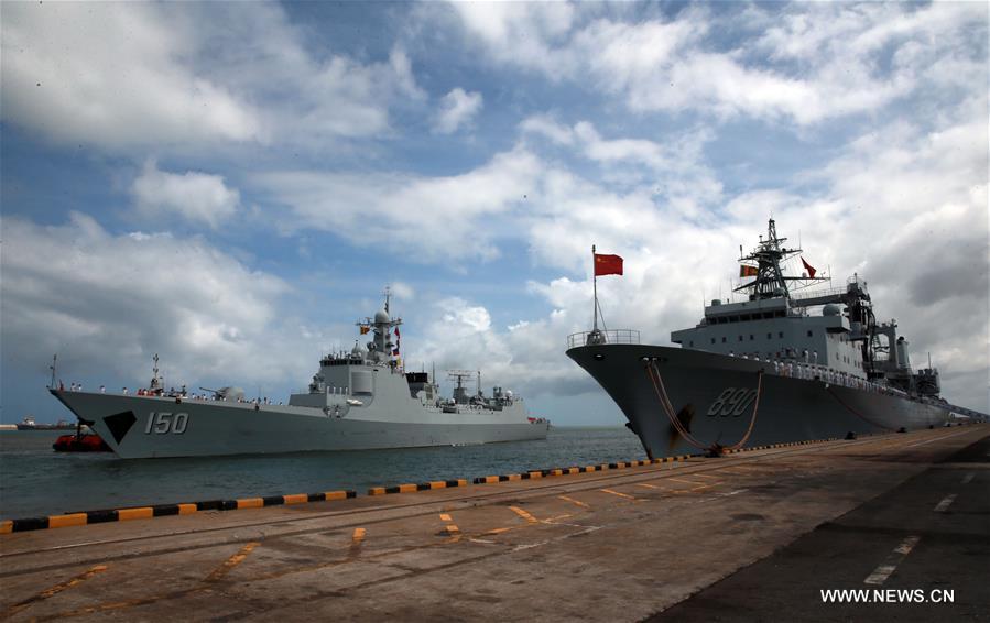 وصول ثلاث سفن بحرية صينية الى سريلانكا للمساعدة في الاغاثة من الفيضان