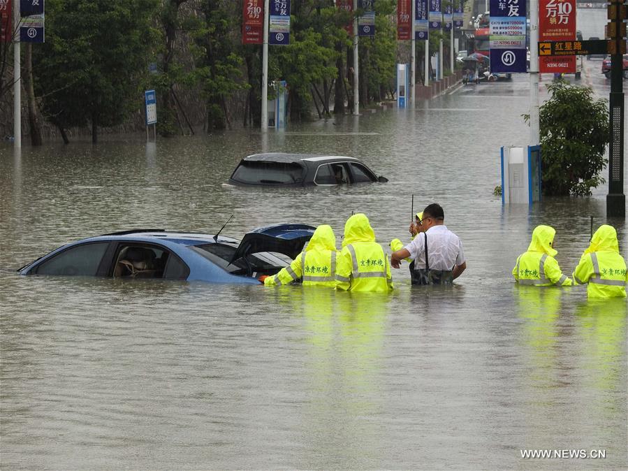 الأمطار الغزيرة تثير كوارث في جنوب غربي الصين