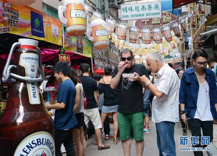 تقرير: الثابت والمتغير في هونغ كونغ بعد 20 عاما من عودتها إلى الصين