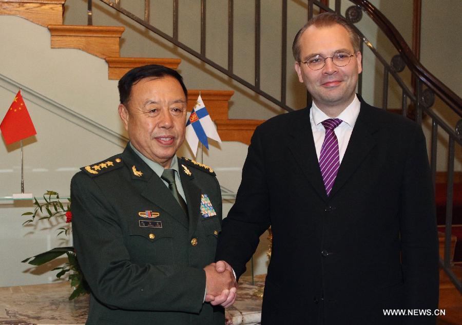 الصين وفنلندا عازمتان على تعزيز التعاون العسكري