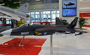 أحدث مقاتلة شبح صينية تعرض في معرض باريس الجوي