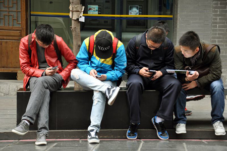 الإدمان على استخدام الهواتف الذكية: الصين الثانية عالميا بعد البرازيل