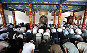 المسلمون يحتفلون بعيد الفطر في داتشانغ بخبي