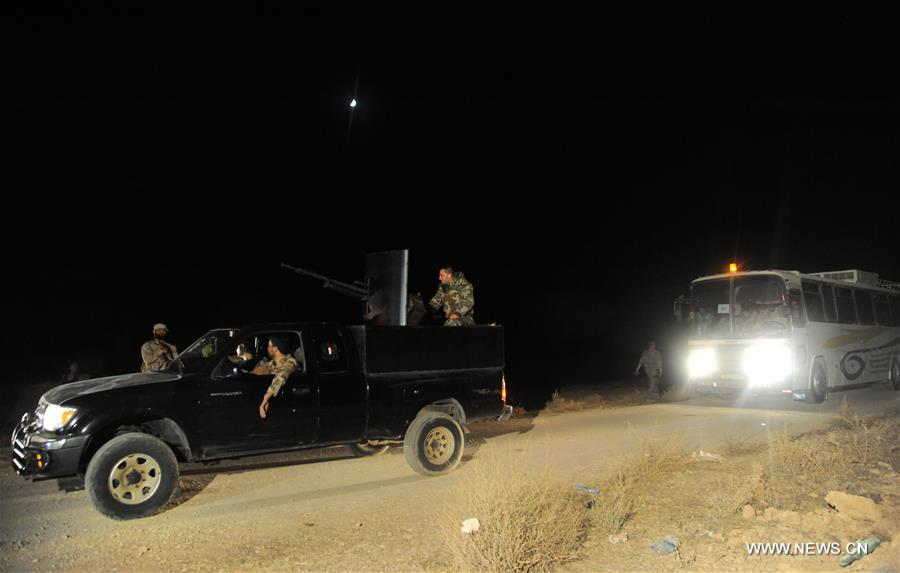 تقرير إخباري: الجيش السوري وحزب الله ينهون وجود داعش في القلمون الغربي بعد خروج آخر حافلة تقلهم إلى المنطقة الشرقية