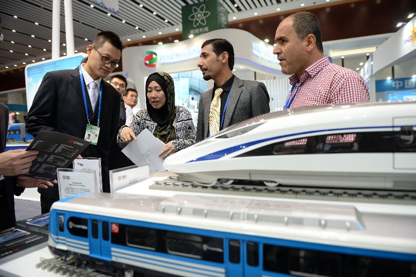 معرض التكنولوجيا العالية والحديثة والمعدات للصين والدول العربية 2015