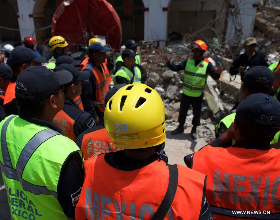ارتفاع حصيلة قتلى زلزال المكسيك إلى 90