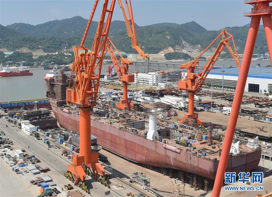 الصين تبنى أول سفينة تعدين داخل أعماق البحار فى العالم