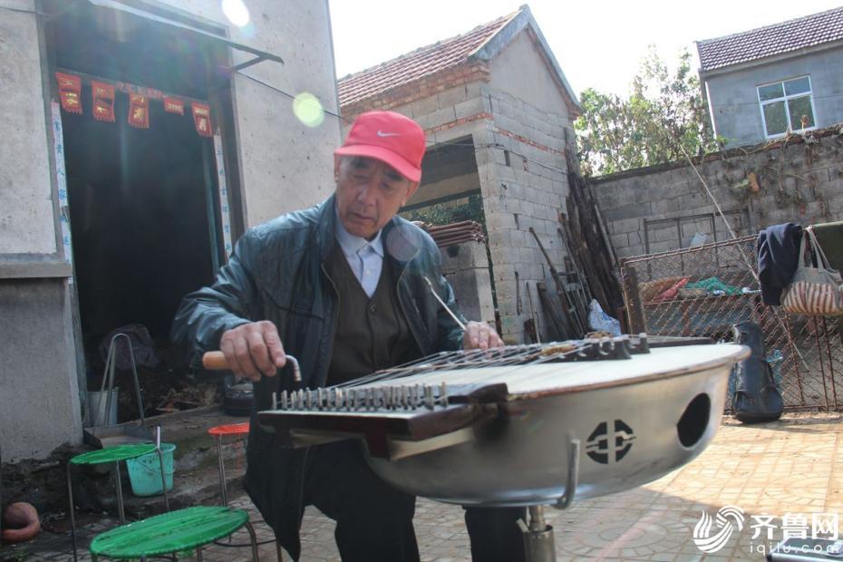 فرقة عزف عبر أواني المطبخ في ريف صيني