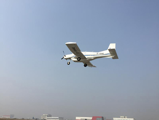 الصين: نجاح تجربة أول طائرة شحن ضخمة بدون طيار في العالم