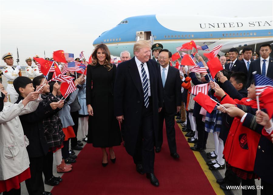 الرئيس الأمريكي ترامب يبدأ زيارة دولة للصين