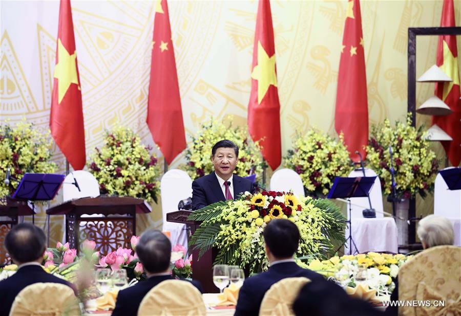 شي يحث على تعزيز العلاقات الصينية - الفيتنامية