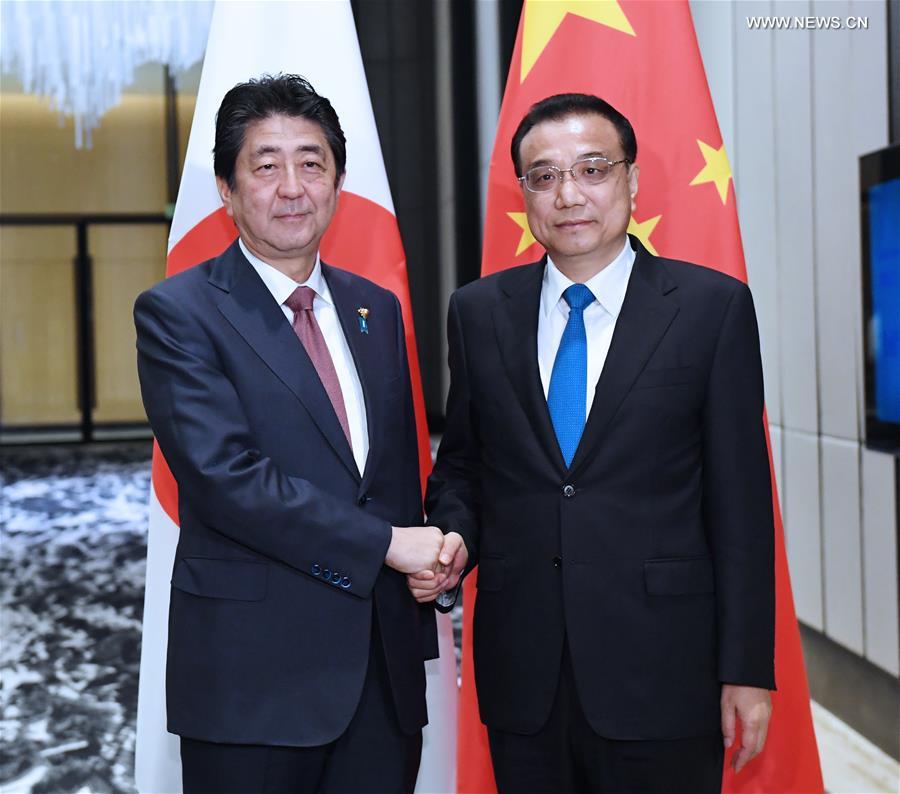 رئيس مجلس الدولة يحث اليابان على الحفاظ على القوة الدافعة لتحسين العلاقات الثنائية