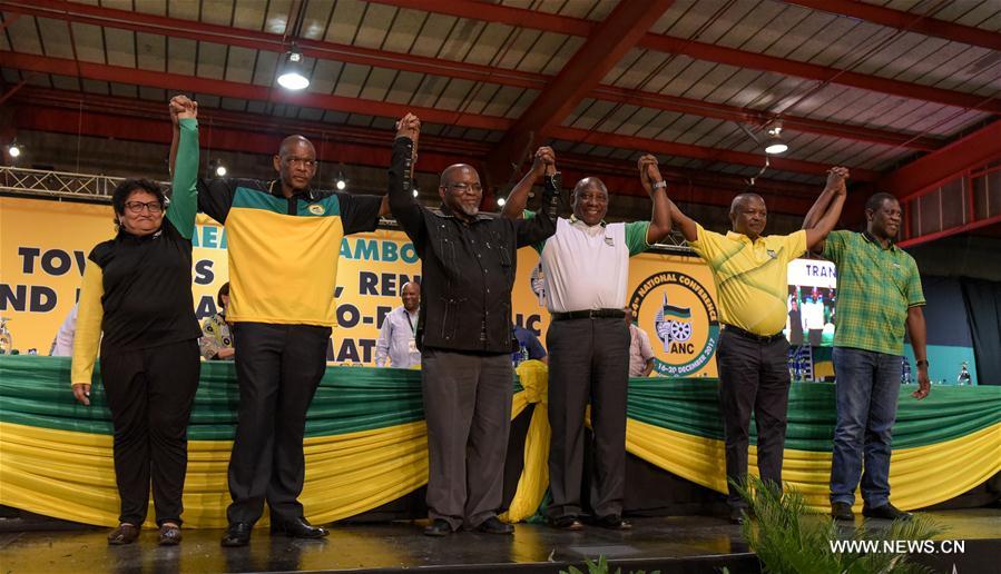 انتخاب سيريل رامافوسا رئيسا جديدا للحزب الحاكم في جنوب افريقيا