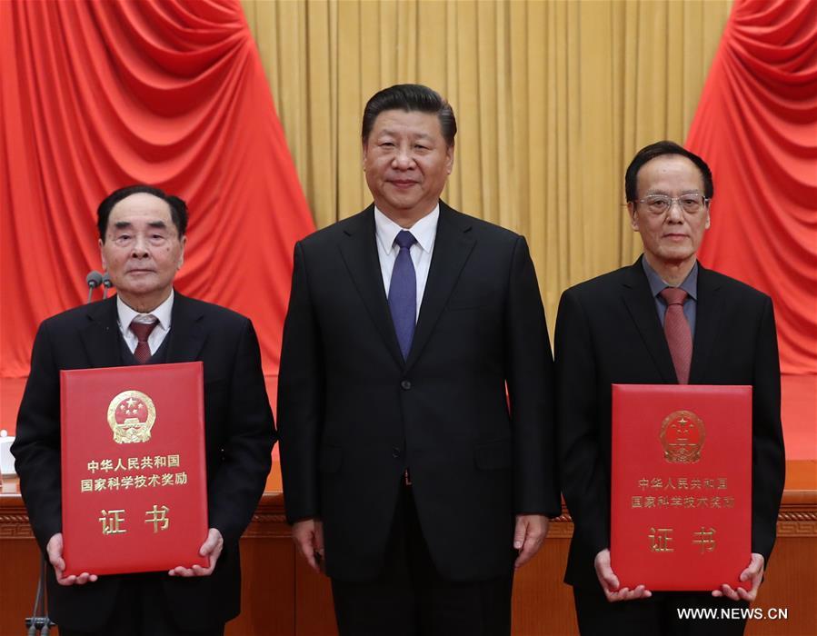فوز عالمين بجائزة العلوم العليا في الصين
