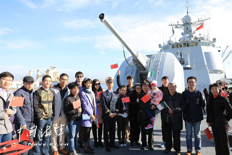 أسطول حراسة صيني يصل إلى الجزائر في زيارة ودية