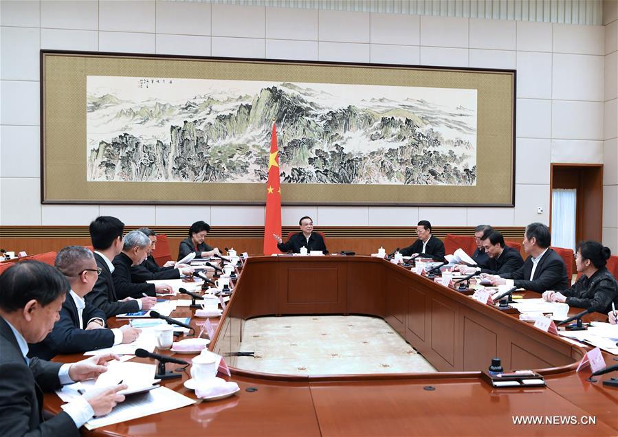 رئيس مجلس الدولة الصينى يشدد على وضع سياسات اقتصادية أكثر استهدافا وفعالية