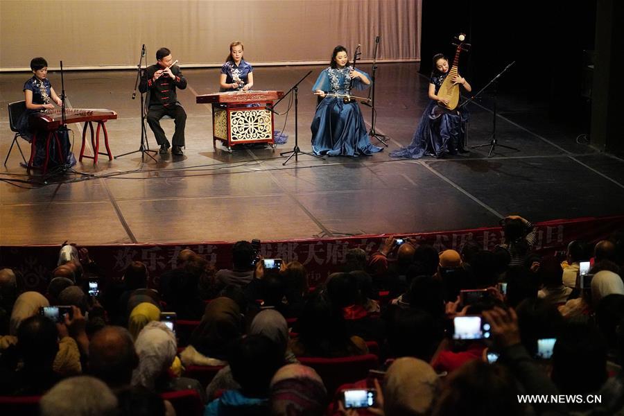 فرقة صينية تحيي حفلا فنيا في الأردن بمناسبة قدوم 