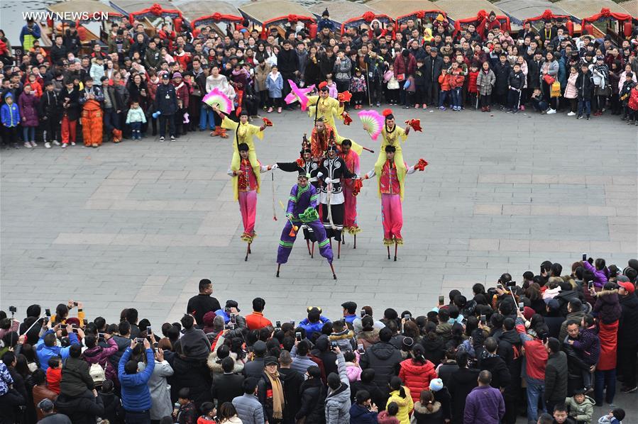 الصين تستقبل 386 مليون زائر خلال عطلة عيد الربيع