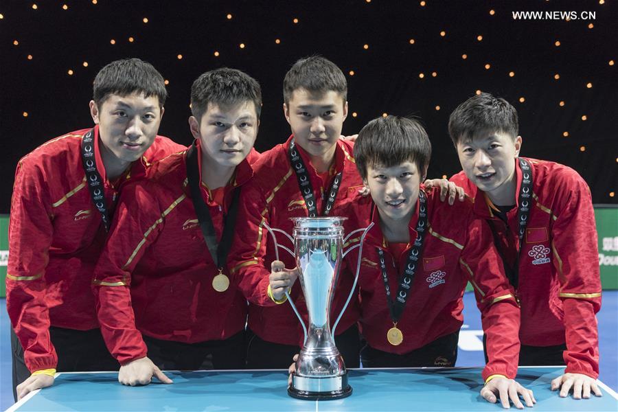 الفريق الصيني يفوز ببطولة فرق كرة الطاولة للرجال في كأس العالم